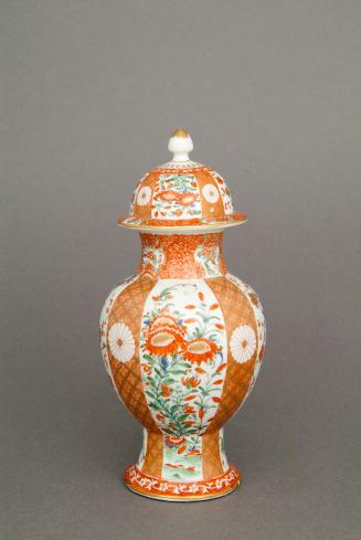 Scarlet "Japan" vase [1 of 5]