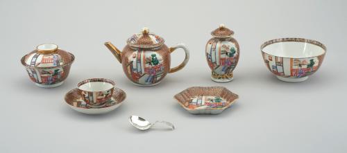 Chinese Export Porcelain Tea Service