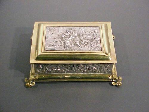 Toilet Service: Rectangular Box (Departure of Helen)