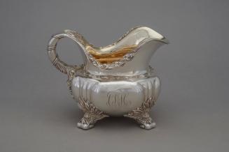 Creamer with gilt interior